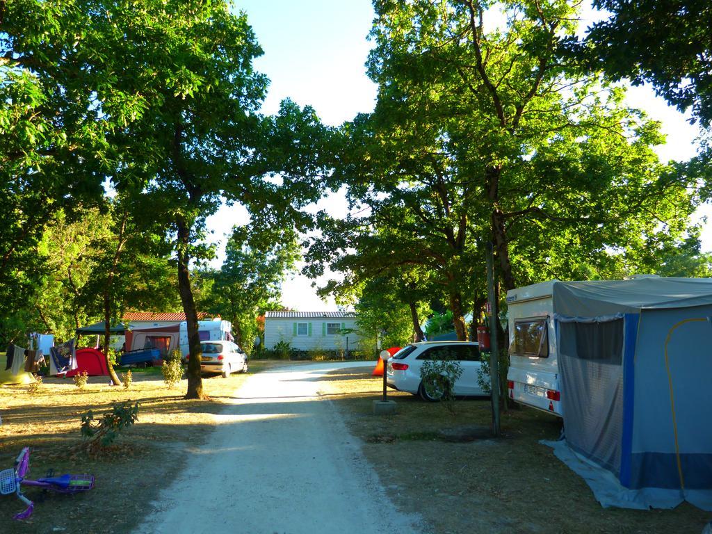 Отель Camping La Maurie Сен-Жорж-д'Олерон Экстерьер фото